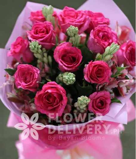 1 Dozen Pink Roses with Alstro (Round Bouquet)