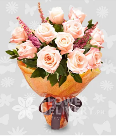 1 Dozen Ecuadorian Peach Roses