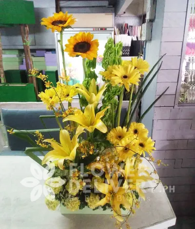 Vertical Yellow Flowers Vertical Yellow Flowers