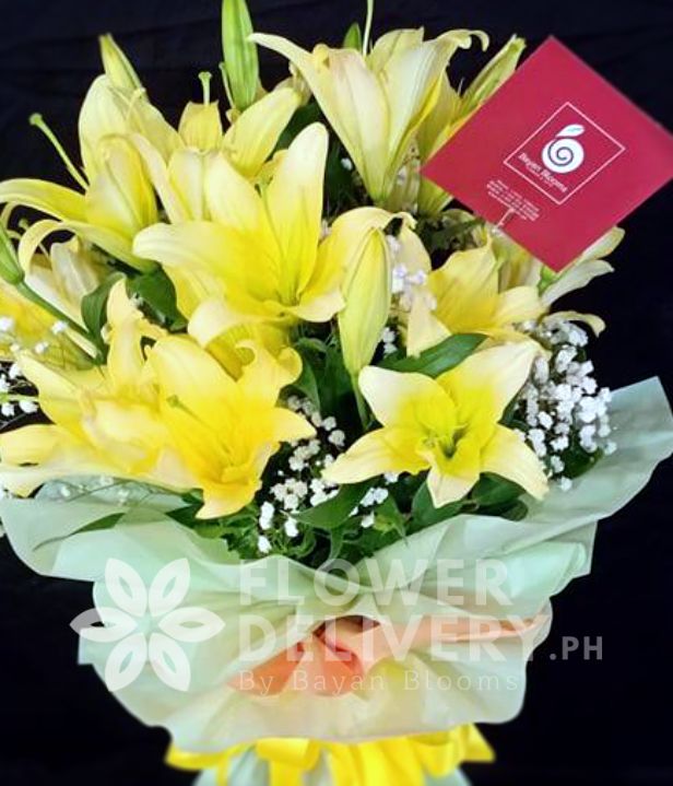 1 Dozen Yellow Lilies