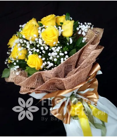 1 Dozen Imported Yellow Roses