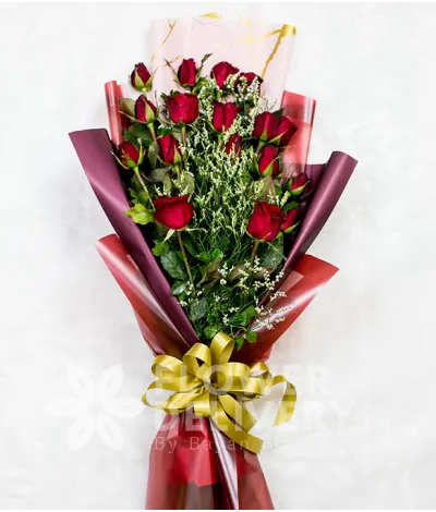 Gorgeous 18 Stems Red Roses Gorgeous 18 Stems Red Roses