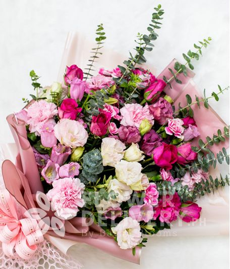 Pretty Pink and White Carnations with Roses