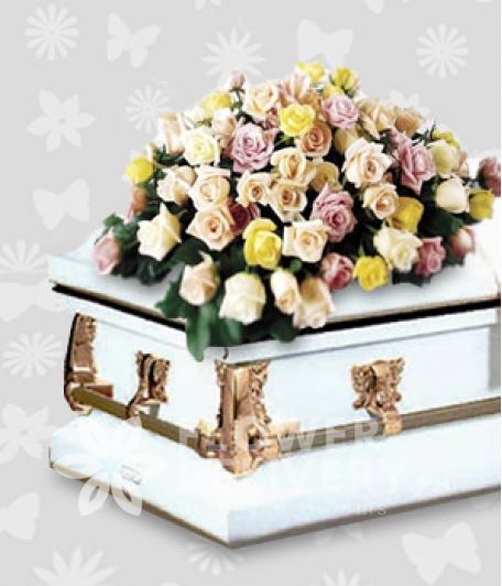 Mixed Roses in a Casket
